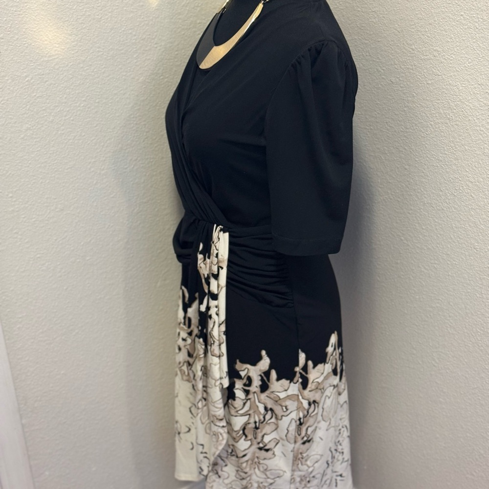 Donna Morgan Faux Wrap Dress Black White Stretch Sheath Size 8 - Picture 4 of 8